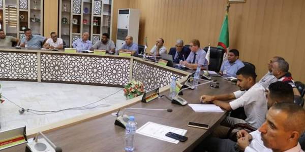 أشغال الندوة الجهوية لجامعات الشرق عبر تقنية التحاضر عن بعد