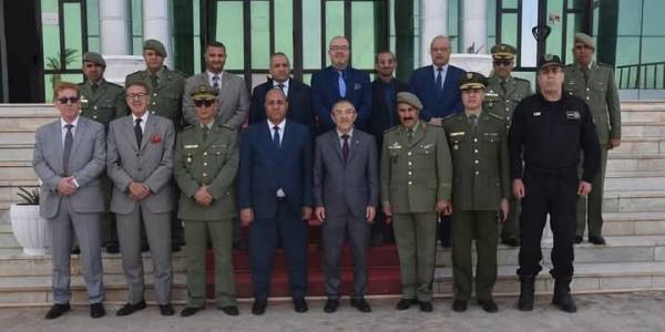 مشاركة مدير جامعة بسكرة في فعاليات الأبواب المفتوحة للمدرسة العليا للقوات الخاصة